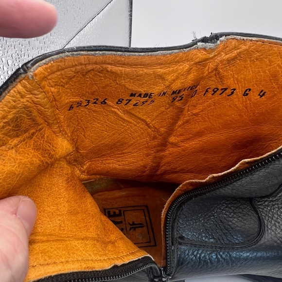 Frye Bowery leather men’s side zip boot, black leather, size 9.5 - Picture 9 of 10